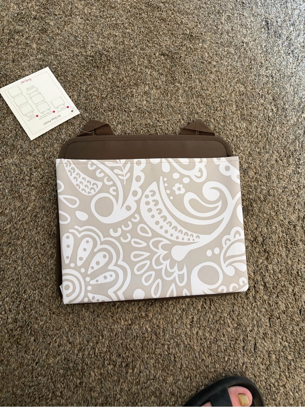 thirty-one Beige and Brown Paisley Canvas Oh Snap Pocket x3